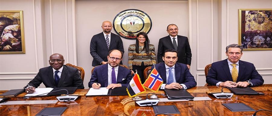 توقيع خطابات نوايا لتمويل مشروع دندرة للطاقة الشمسية لتغذية مجمع مصر للألومنيوم بقنا