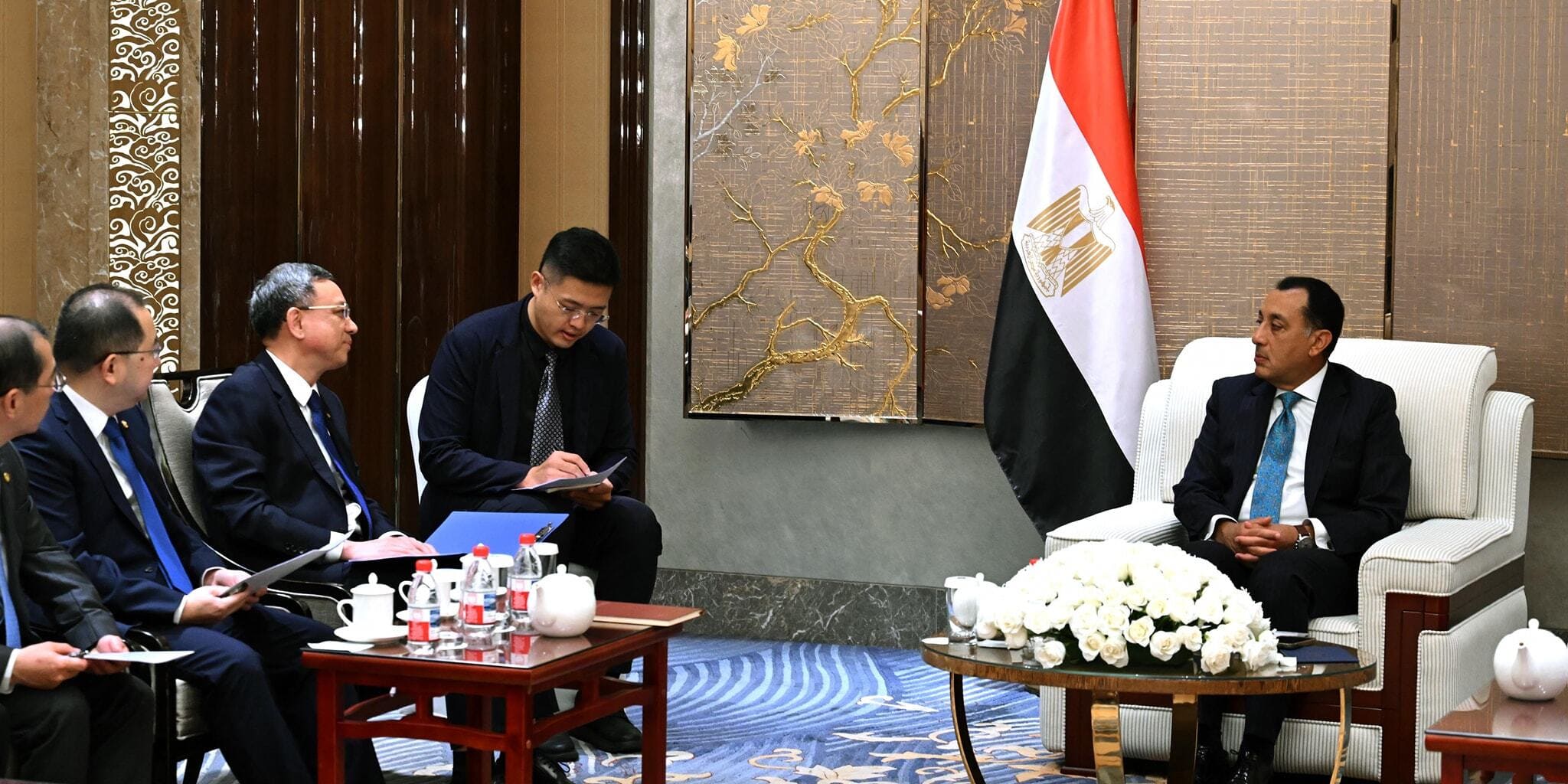 هندسة الطاقة الصينية تستثمر مليار دولار في مصر الفترة المقبلة