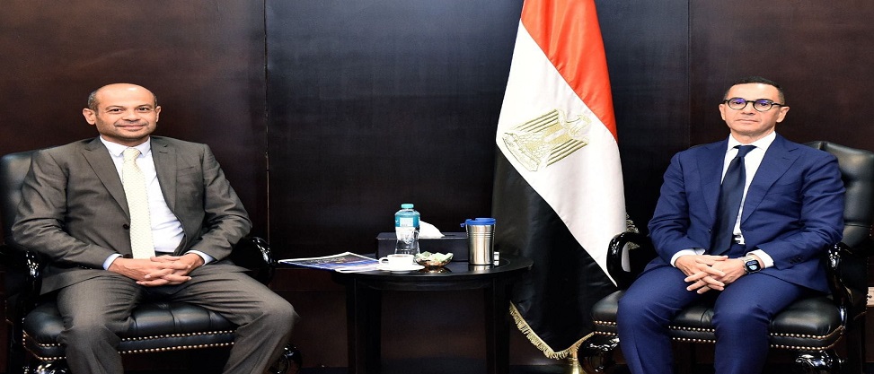 وزير الاستثمار ورئيس البورصة يستعرضان سبل تعزيز التعاون لتشجيع الاستثمار بالبورصة المصرية