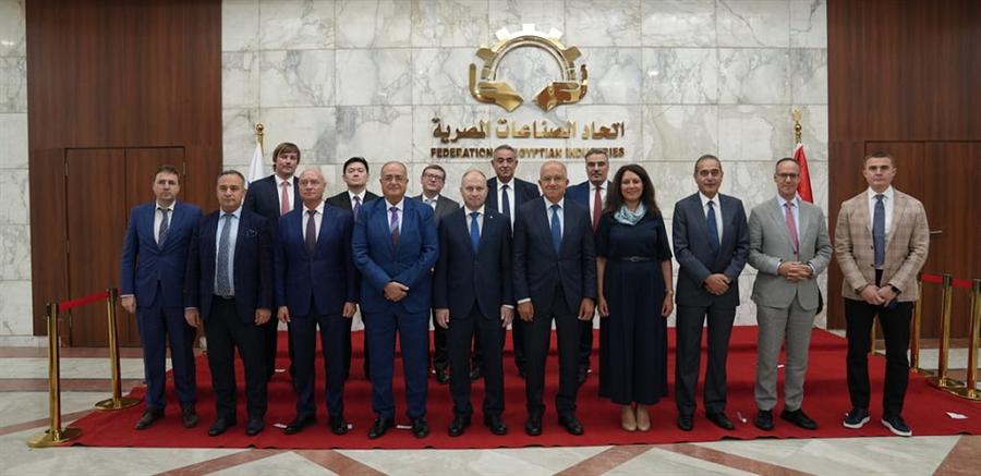 مصر وروسيا تبحثان تبسيط التجارة ودفع اتفاقية التجارة الحرة