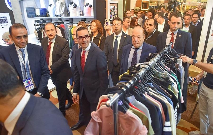 وزير الاستثمار يفتتح الدورة التاسعة لمعرض ديستنيشن أفريقيا لتعزيز صادرات الملابس الجاهزة