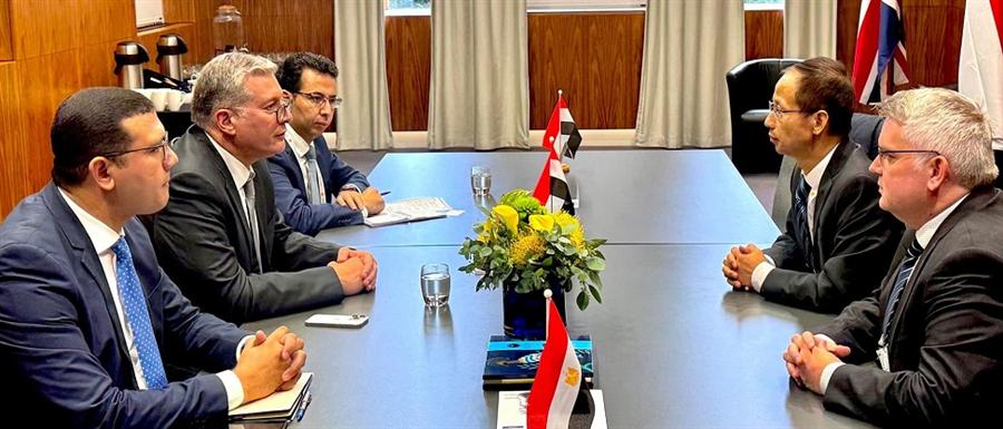 سينوك الصينية تعتزم الاستثمار في البحث عن البترول والغاز بمصر لأول مرة

