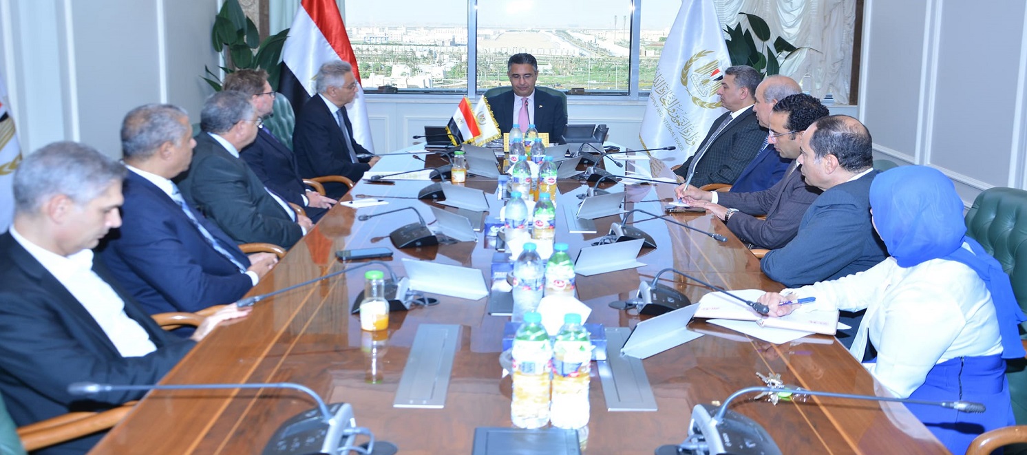 Supply Ministry, Feerum probe localization of silo industry in Egypt

