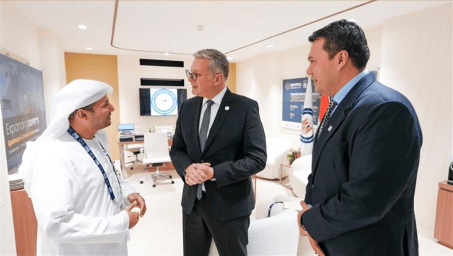 كريم بدوي يلتقي قادة شركات الطاقة العالمية بأديبك 2025 لزيادة الاستثمارات بمصر