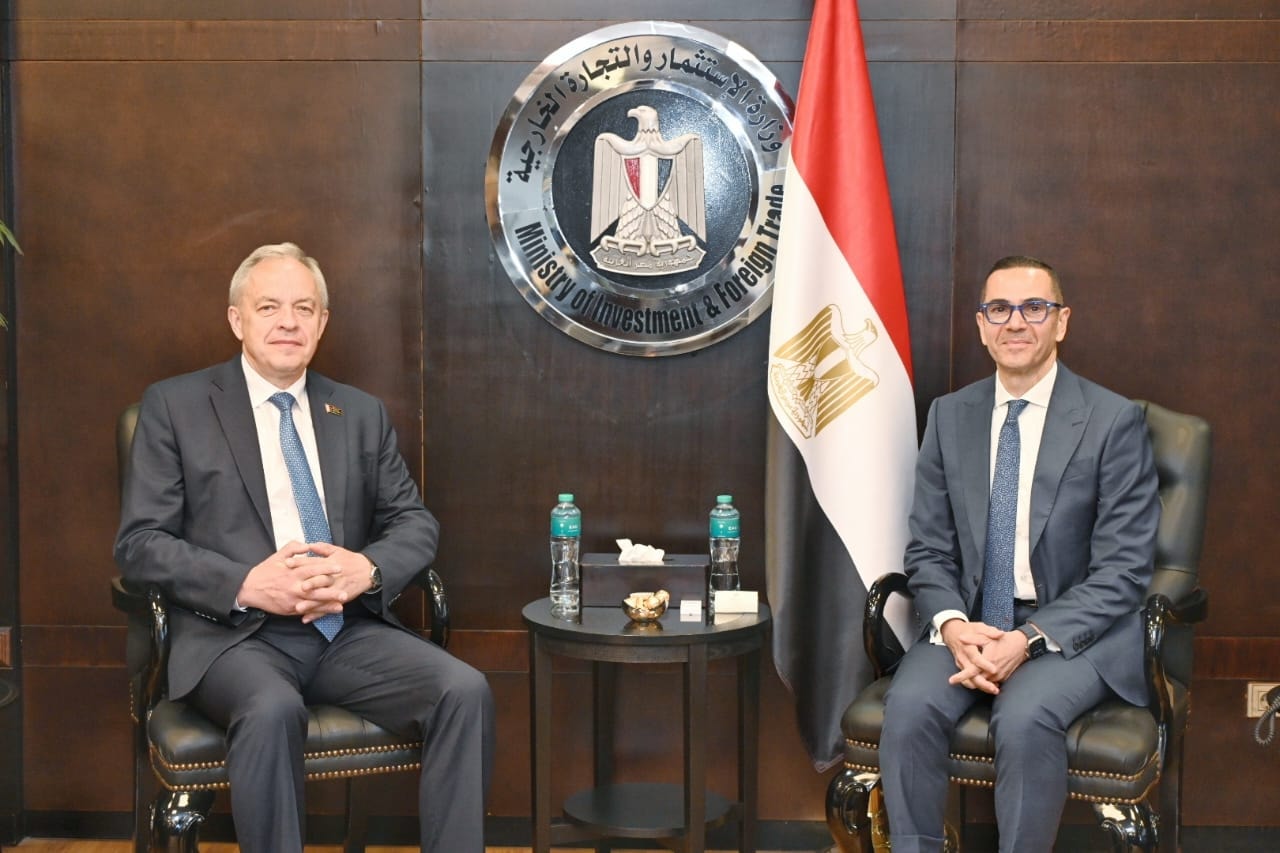 الخطيب: مصر تتطلع لزيادة الاستثمارات والتبادل التجاري مع بيلاروسيا
