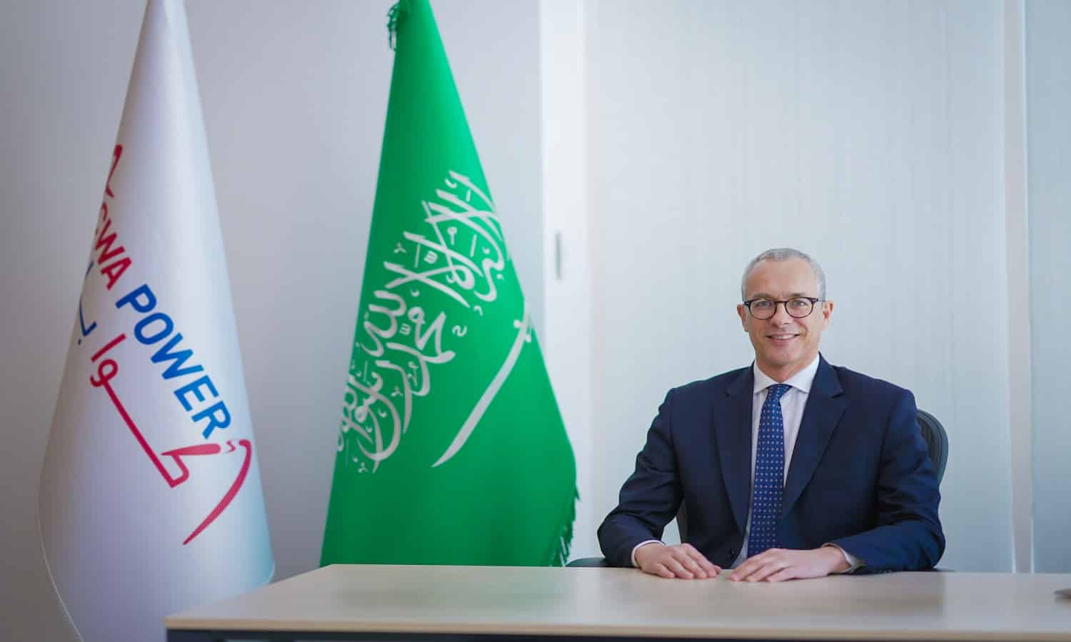 أكوا باور: إتمام الإغلاق المالي لمشروع محطة كوم أمبو الشمسية