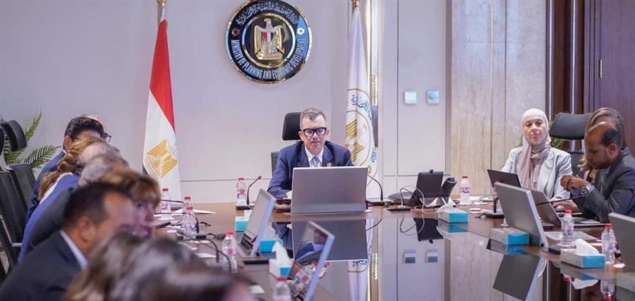 الحكومة تبحث مع المؤسسات الدولية ملامح برنامج التحول الاقتصادي في مصر