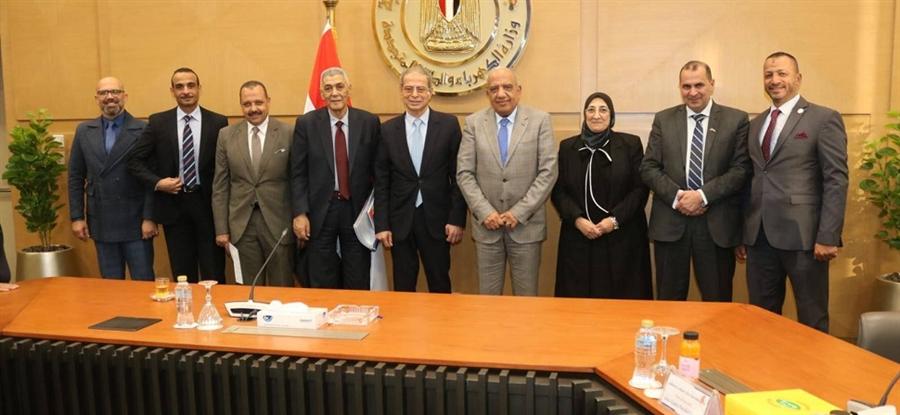 قطاع الكهرباء يحقق قفزات نوعية في الإنتاج والتوزيع