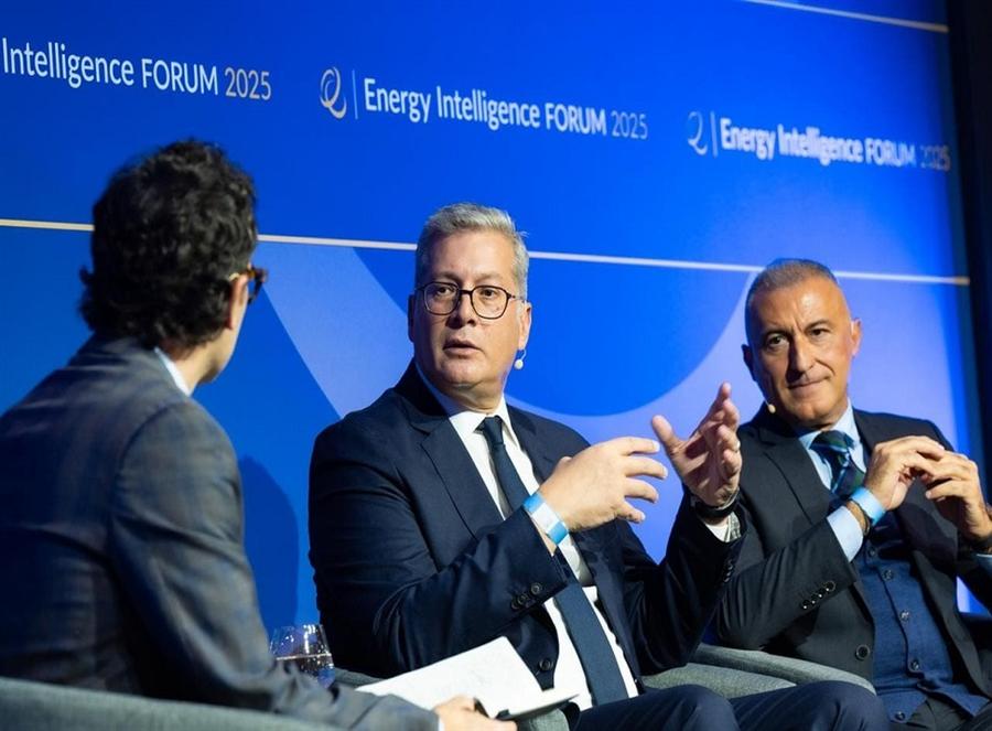 وزير البترول يستعرض خطط مصر لتعزيز الاستثمارات بقطاع الطاقة بمنتدى إنرجي إنتليجنس