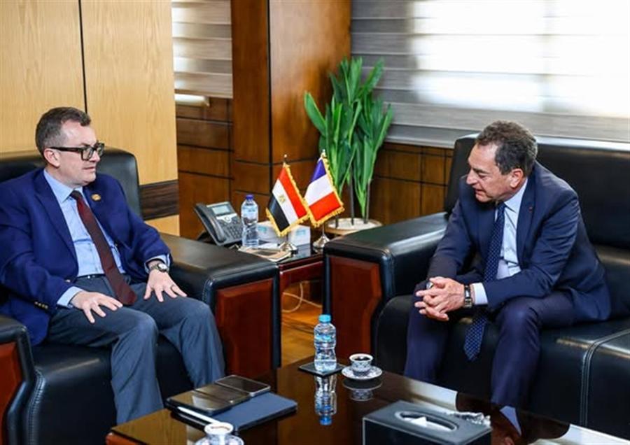 مصر وفرنسا تبحثان تعزيز التعاون الاقتصادي لمواجهة التحديات العالمية