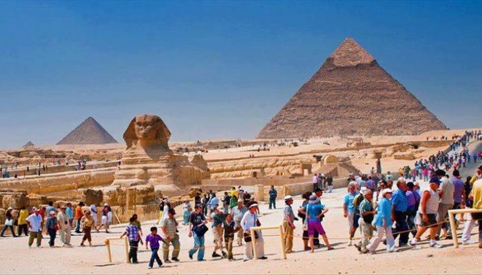%24 نموًا بعدد السياح في مصر بالنصف الأول من 2025