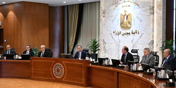 مدبولي: إدارة الدين العام واستدامة الموارد الدولارية على رأس أولويات الحكومة