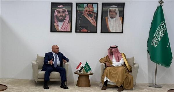 مصر تدعو المستثمرين السعوديين لضخ استثمارات جديدة بصناعات الألومنيوم والكيماويات