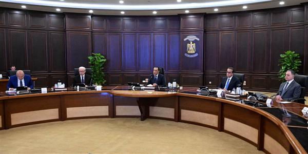 الحكومة تؤكد جاهزيتها لمواجهة تقلبات أسواق الطاقة وتواصل تنفيذ تكليفات الرئيس