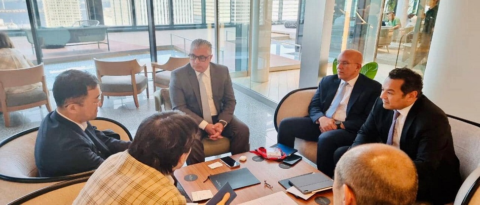 اقتصادية قناة السويس تبحث مع تويوتا تسوشو مستجدات محطة الرورو بميناء غرب بورسعيد